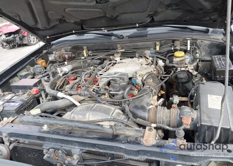 2000 Nissan Pathfinder Le/Se/Xe z USA, uszkodzony, nr VIN JN8AR07Y0YW441212